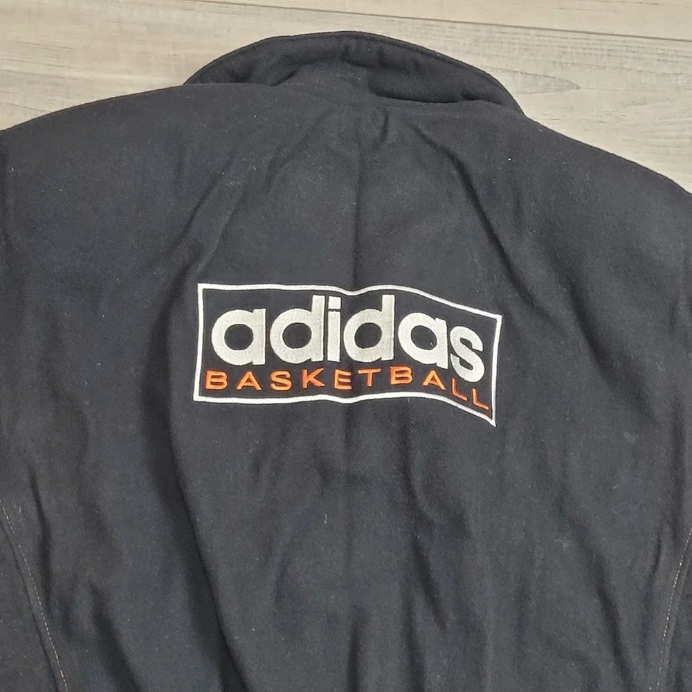 adidas 🏀vintage basketball